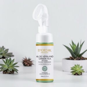 Aloe Vera and Green Tea Mousse Facial Cleanser